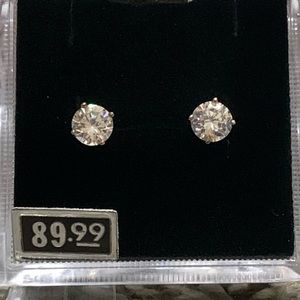 NWT Diamante Round Stud Earrings